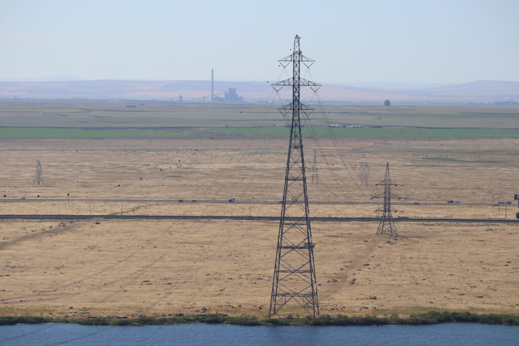 To meet growing energy demand, Oregon is ‘nuclear curious,’ mostly cautious