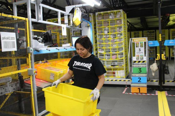 Woodburn’s secret Santa: New Amazon warehouse ramps up operations for holiday season