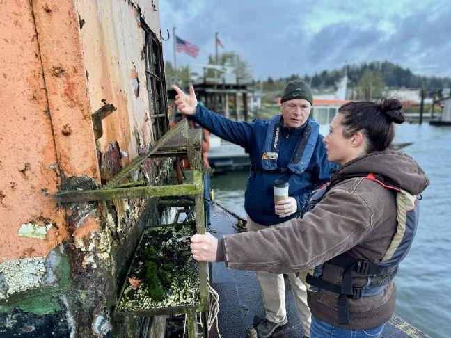 Oregon aims to remove derelict boats